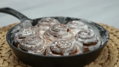 cinnamon-roll-tarifi